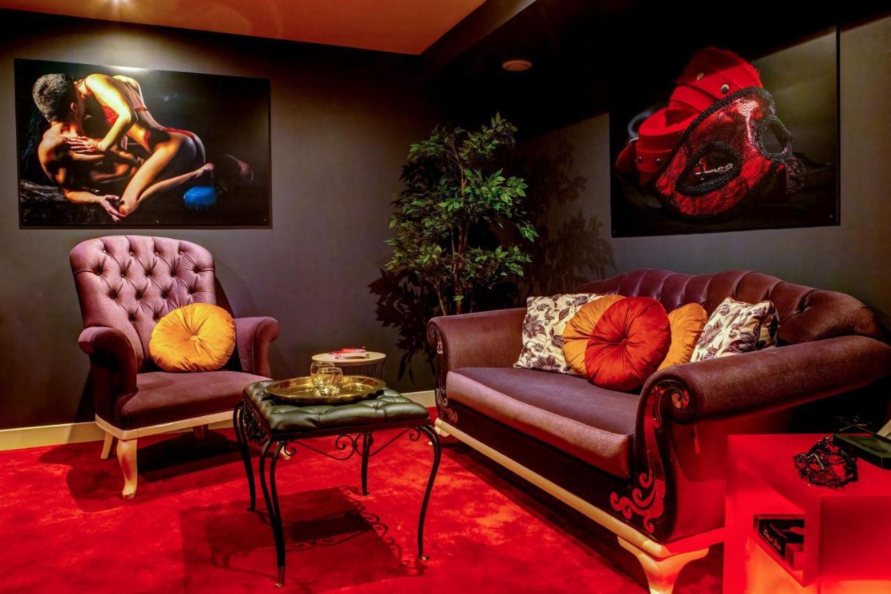 Playroom Apartment *